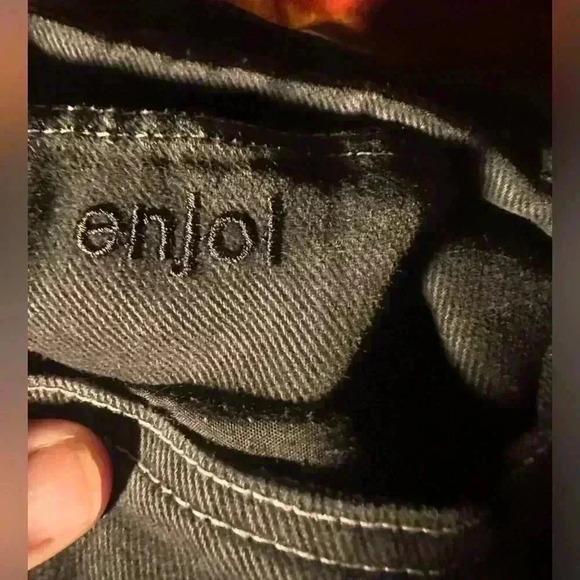 Enjoi size 32 men’s black fader wideleg jean. white stitching detail. - Picture 4 of 6